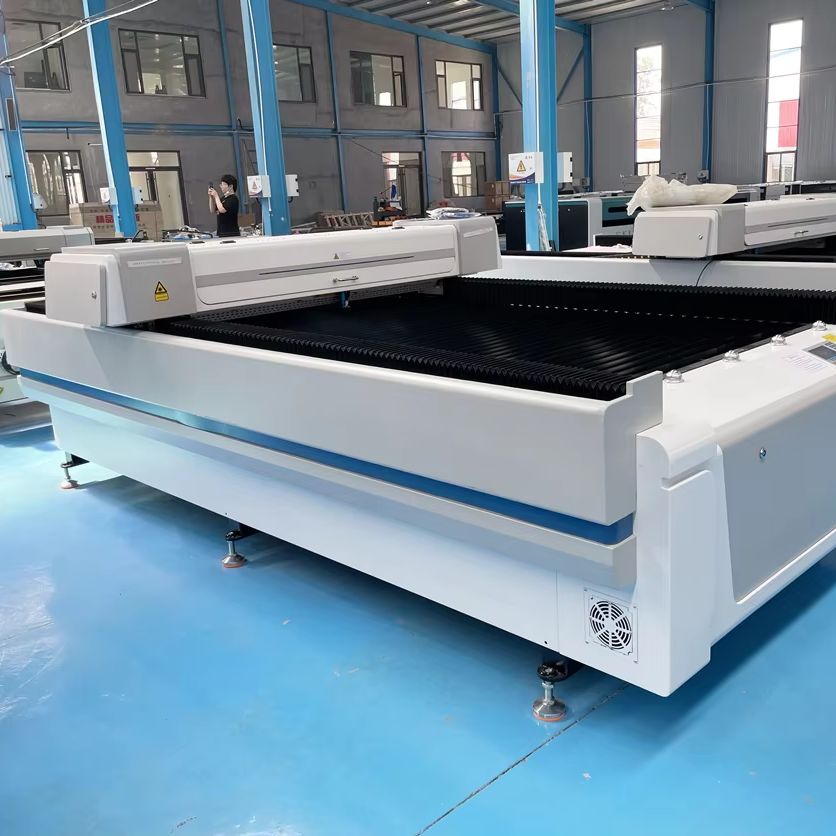 Woodworking Machinery For Sale - 工場供給ホット販売 1300*2500 ミリメートル CNC 木工 1325